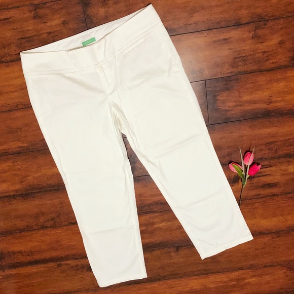 Lilly Pulitzer Pants - Lilly Pulitzer Palm Beach Fit White Crop Pants 6